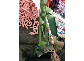 上傘頭機(jī)使用現(xiàn)場